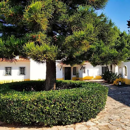 Mombal - Villa Nazaré